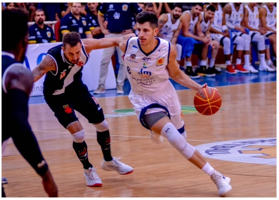Dedé, ex-São José basquete, disputa joga contra o Vasco. Jacareí recebe ‘Basketball Camp’, com presença de ex-atletas e profissionais do basquete