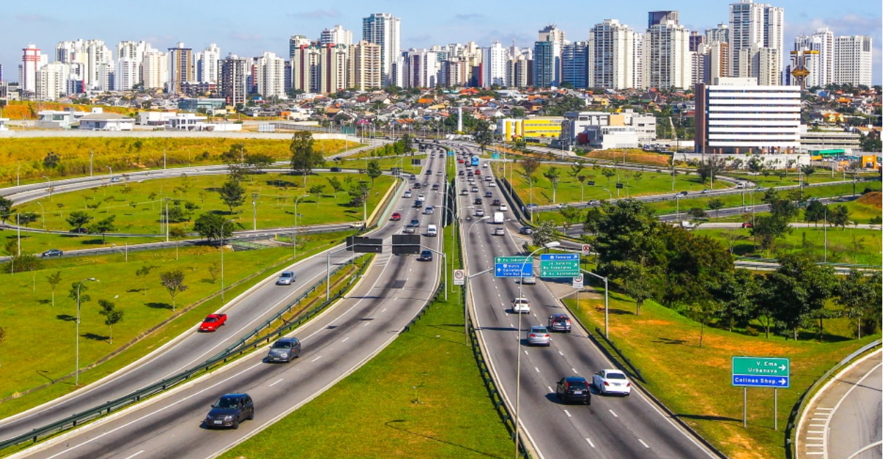 Imagem aérea de SJC: São José dos Campos é a 20ª cidade mais rica do Brasil; Superávit é de R$ 233 mi após 1º quadrimestre