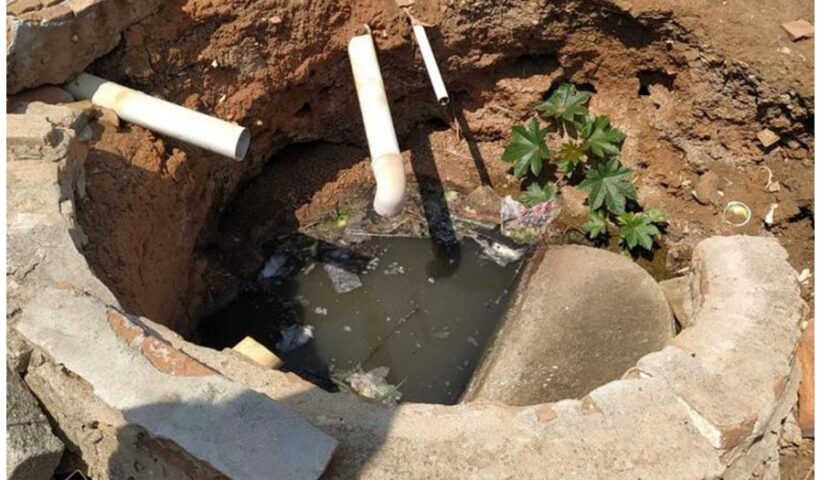 Foto de obra de rede de esgoto em Taubaté
