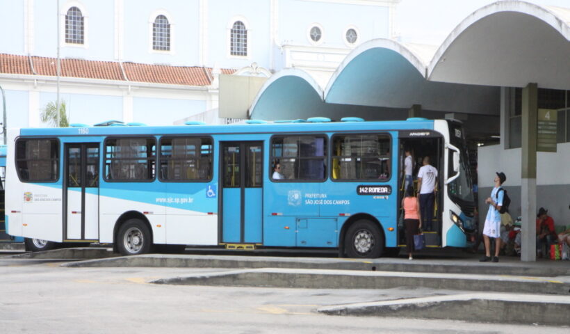 Prefeitura realiza operação no transporte público no feriado