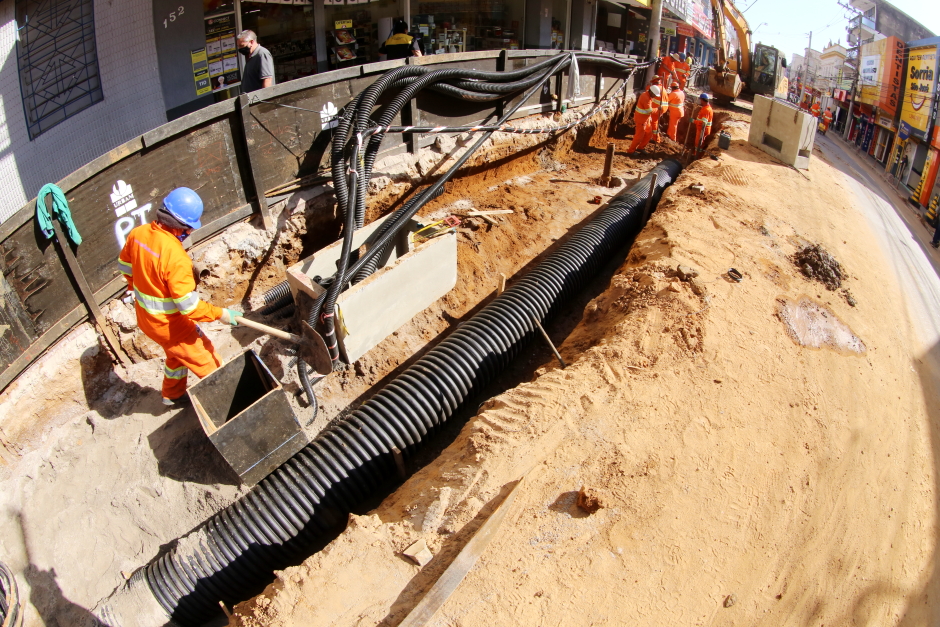 Obras alteram trânsito na XV de Novembro a partir de segunda
