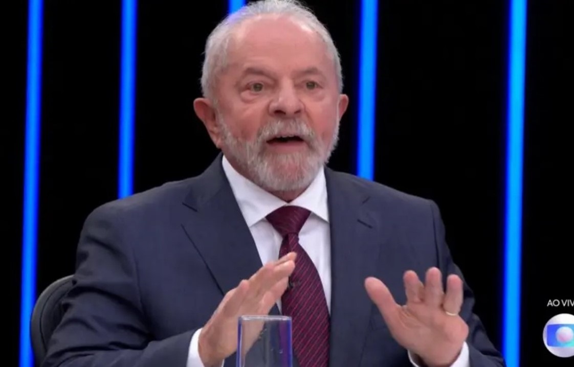Lula em entrevista ao Jornal Nacional. Ex-presidente reconhece casos de corrupção na Petrobras