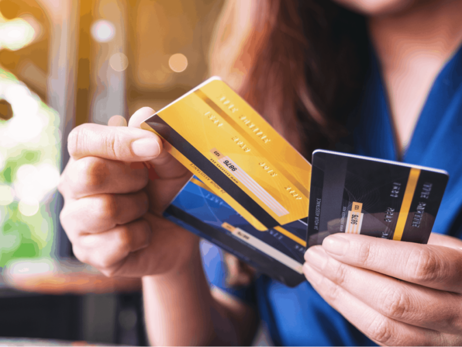 cartão de crédito: Diferença do preço de tarifas entre um banco e outro chega a quase 500%
