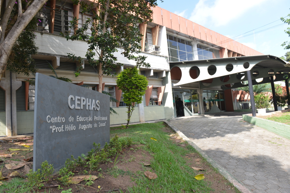 Fachada do Cephas. Fundhas abre inscrição para novo Vestibulinho do Cephas