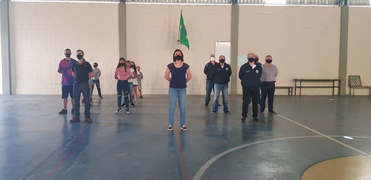 escola cívico-militar taubaté