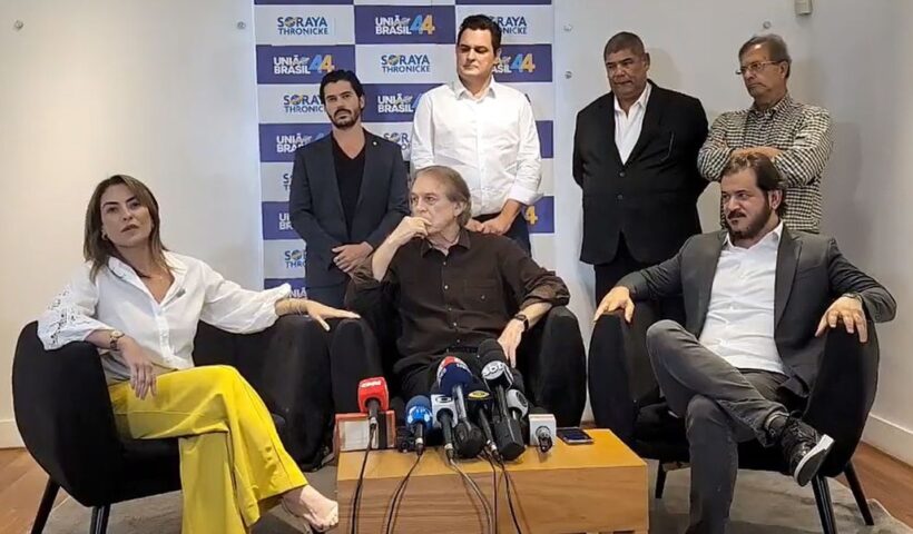 O presidente do União Brasil, Luciano Bivar, e a senadora Soraya Thronicke participam nesta terça-feira (2) de coletiva de imprensa, na sede do partido, em São Paulo.