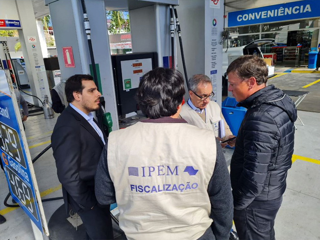 Em São José dos Campos, Operação Combustível Limpo autua postos com indícios de irregularidades 
