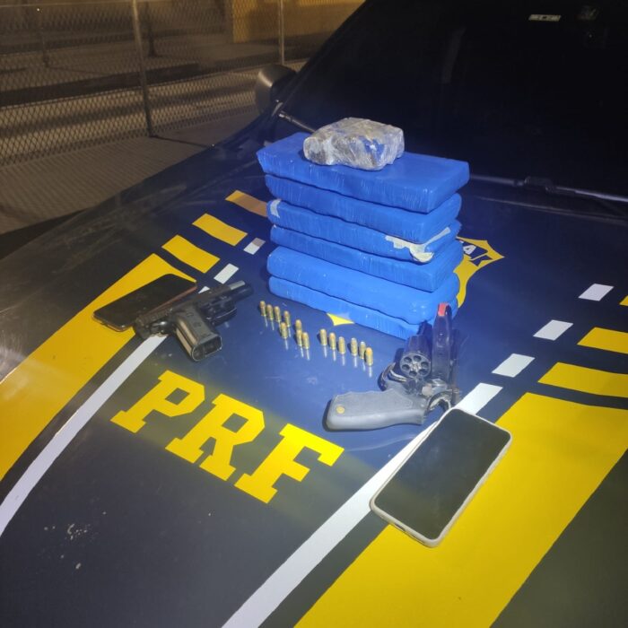 Droga apreendida em abordagem da PRF em Jacareí. Suspeito detido estava em saidinha temporária