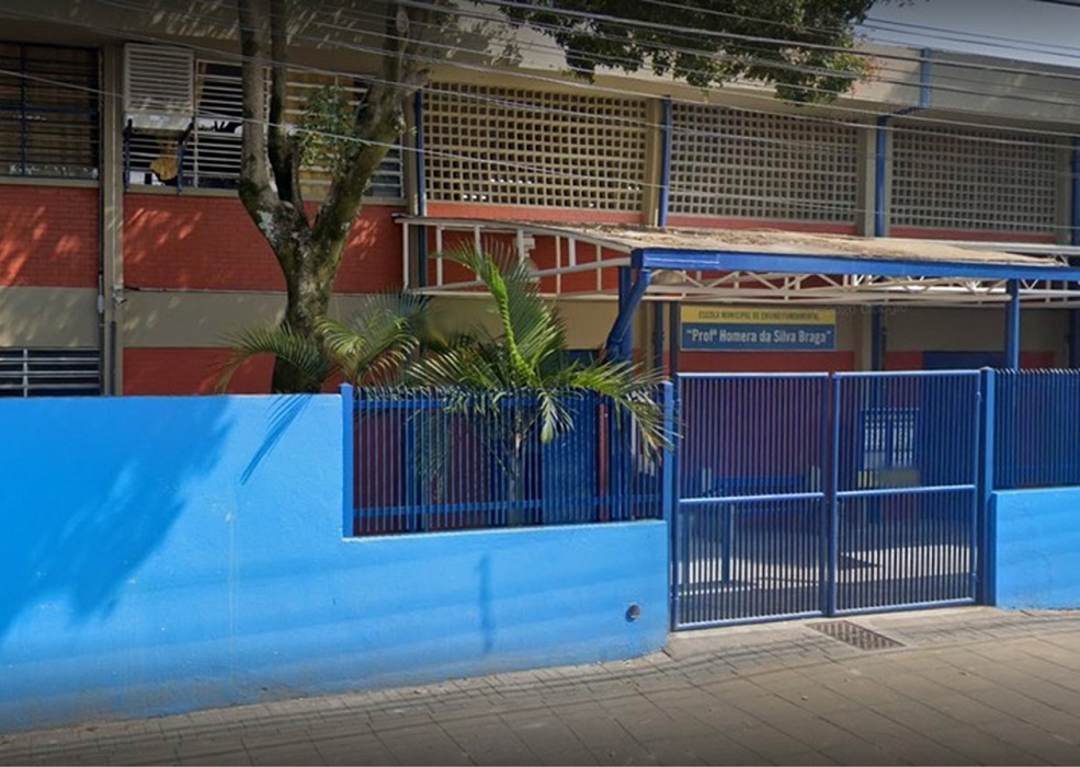 Foto de escola de SJC onde foi denunciado caso de adolescente vítima de racismo