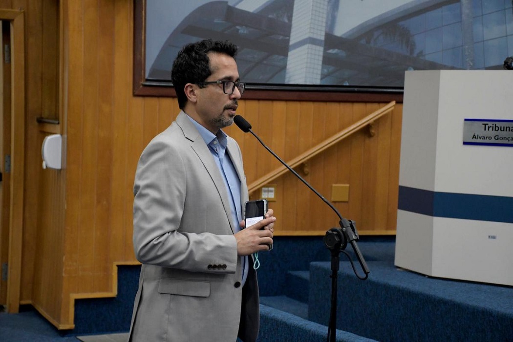 Dr. Elton faz último discurso como parlamentar na câmara de SJC