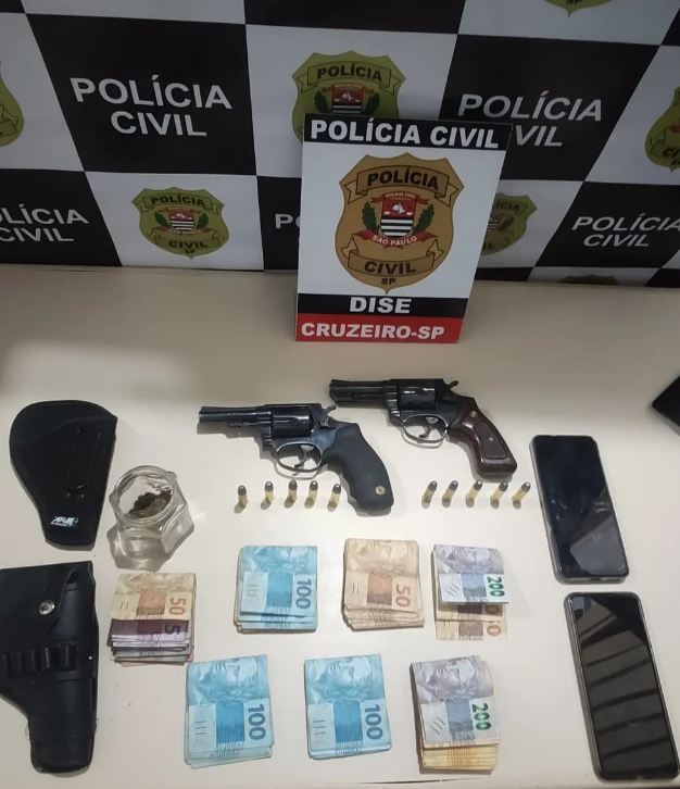 DISE apreende 2 revolveres, munições e droga em Cruzeiro