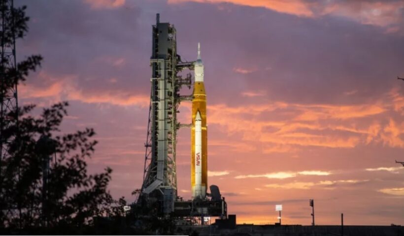 Foto fo foguete da Nasa que irá enviar a missão Artemis I ao espaço