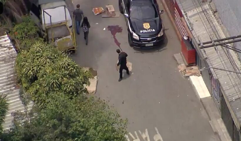 imagem aérea de policial em paraisópolis