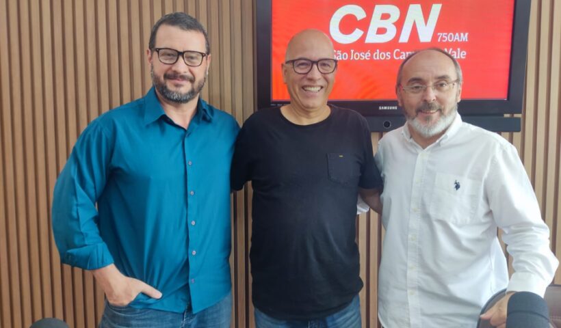 Marcelo Rocha, Agliberto Chagas e Fernando Carlos. CBN Inovação fa a pergunta: Você votaria em um robô?