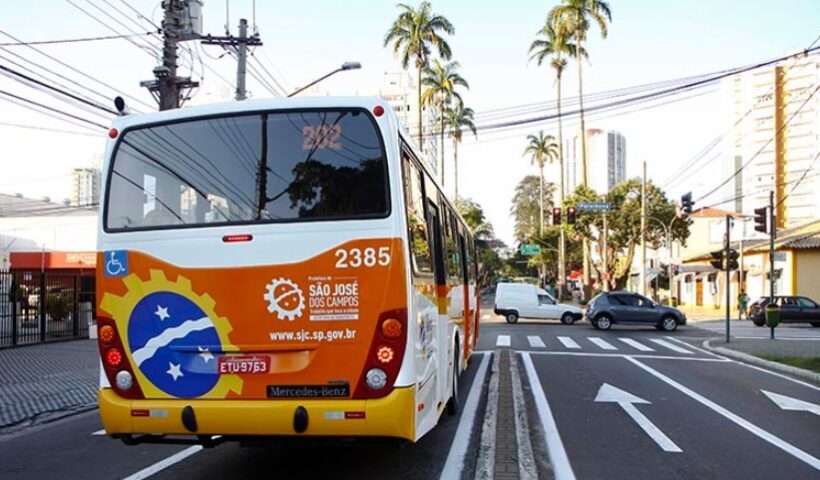 Ônibus de SJC. Justiça impede transporte gratuito no domingo de eleições
