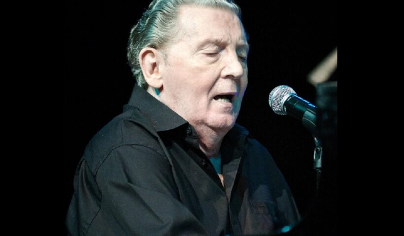 Jerry Lee Lewis morre aos 87 anos