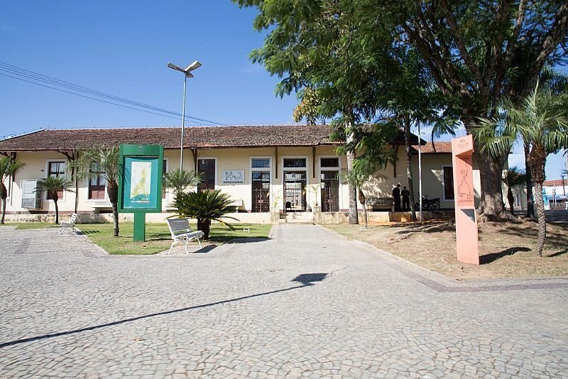 Homem baleado em Lorena