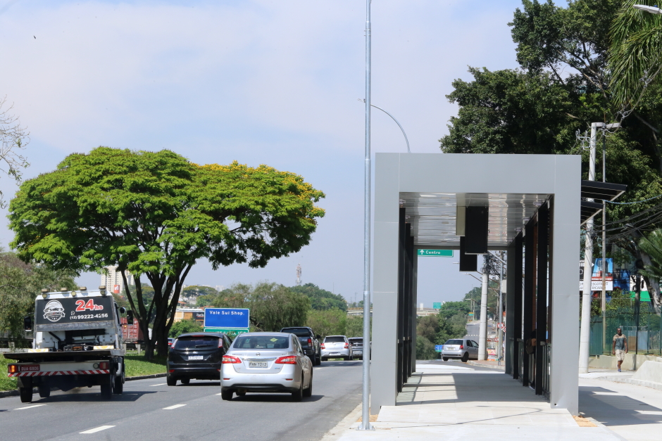 Estação da Linha verde. Trajeto seguirá até a Rodoviária Nova