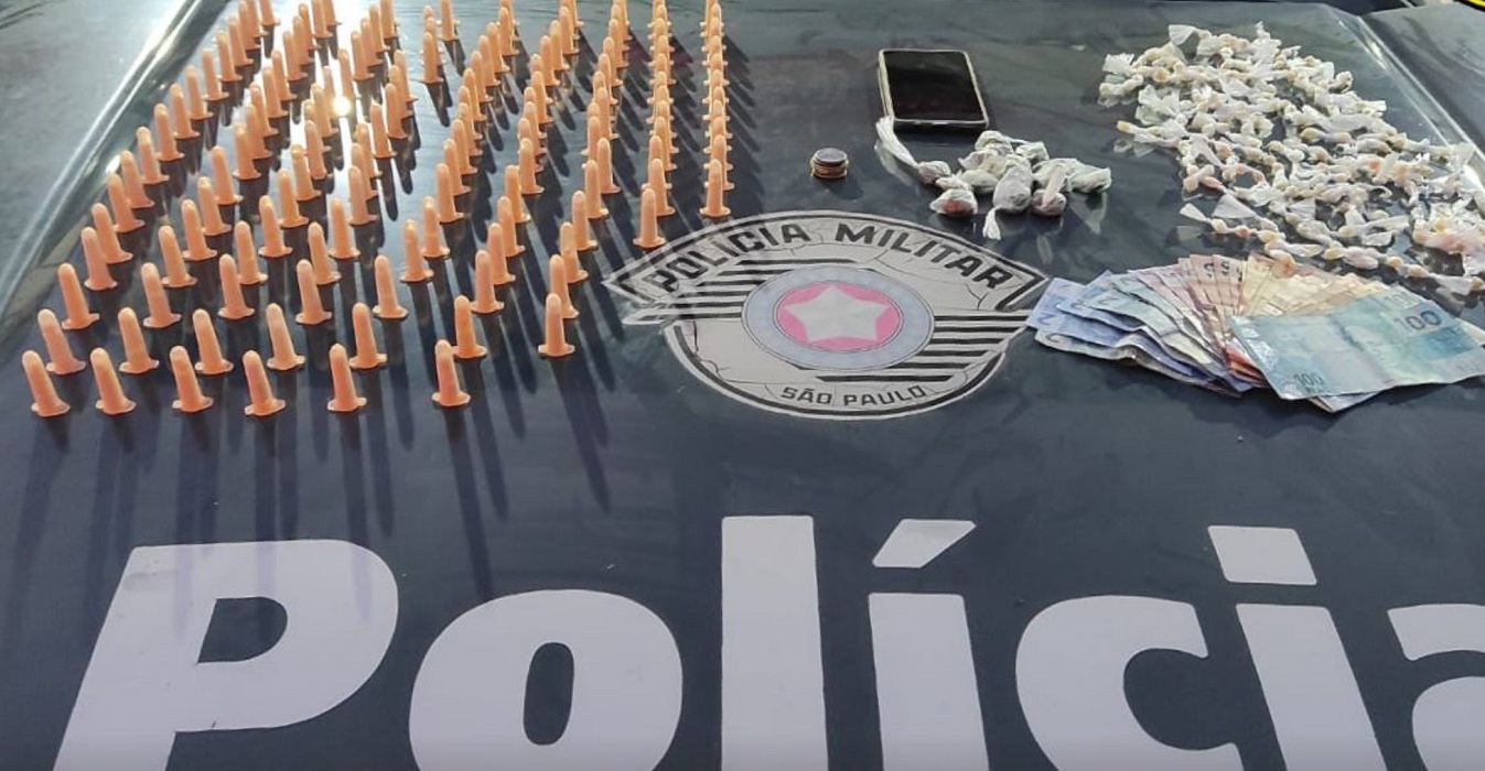 pinos de cocaina baep taubate 12 tijolos de maconha