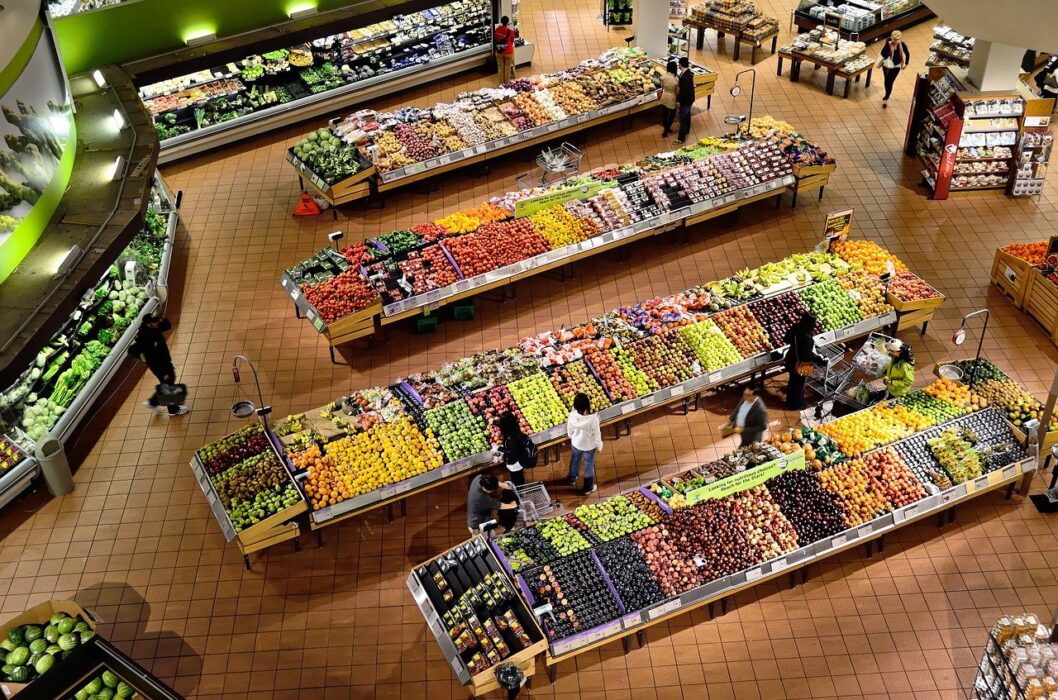 Banca de frutas. Mitos e verdades da nutrição.