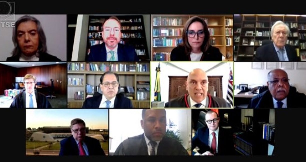 Juízes do TSE que analisaram direito de resposta de Bolsonaro contra a campanha de Lula