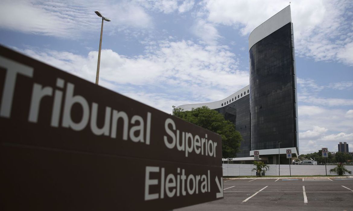 TSE já recebeu 40 mil denúncias