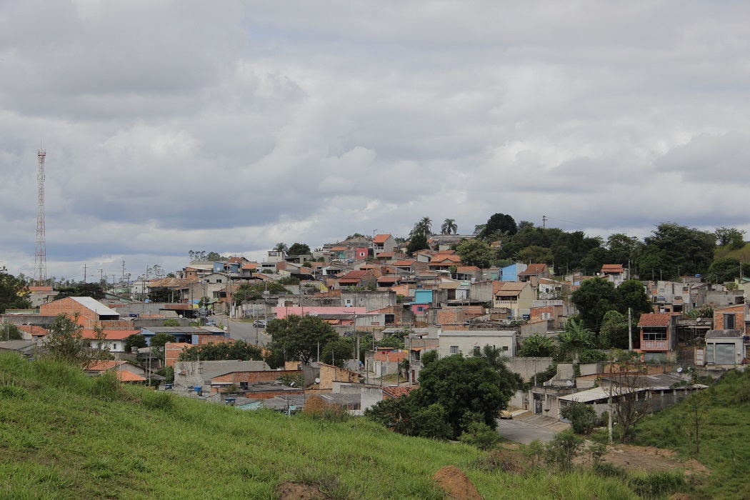 Comunidade do Jardim Pedramar. Central Única das Favelas e empresa de Jacareí realizam doações de cestas básicas para comunidade local, nesta sexta (4)