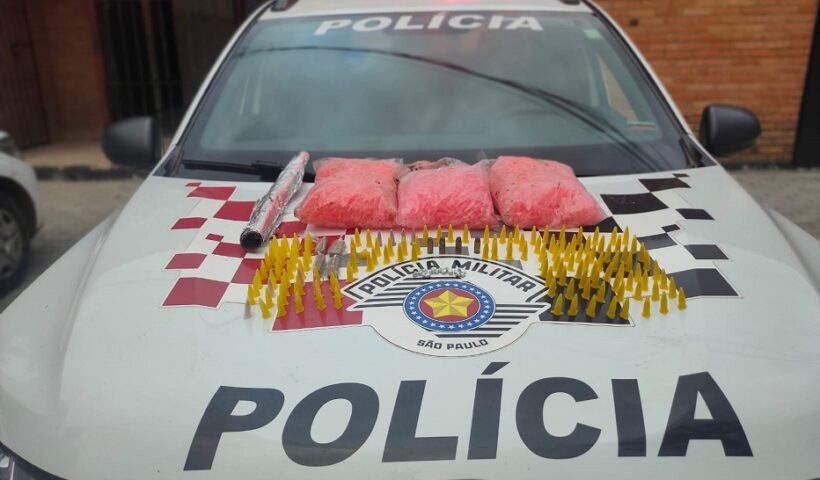 Polícia Militar apreende munições e drogas em Roseira