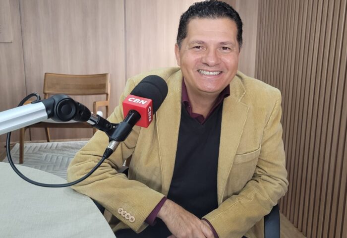 Saiam do governo, diz Prefeito Izaias a funcionários comissionados de Jacareí que defendem atos antidemocráticos