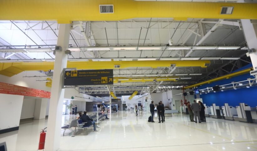qualifica sjc 1300 vagas cursos aeroporto