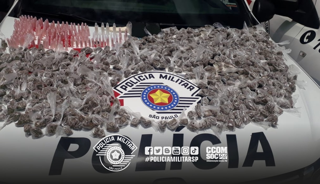 Mais de 700 porções de drogas foram presas pela PM nesta quarta-feira (28) em SJC