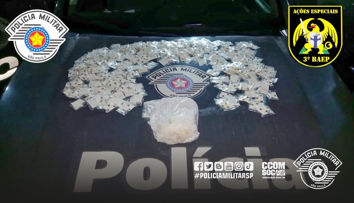 Polícia Militar prende dois homens e apreende adolescente por tráfico de Drogas; na fuga um dos suspeitos faz uma refém