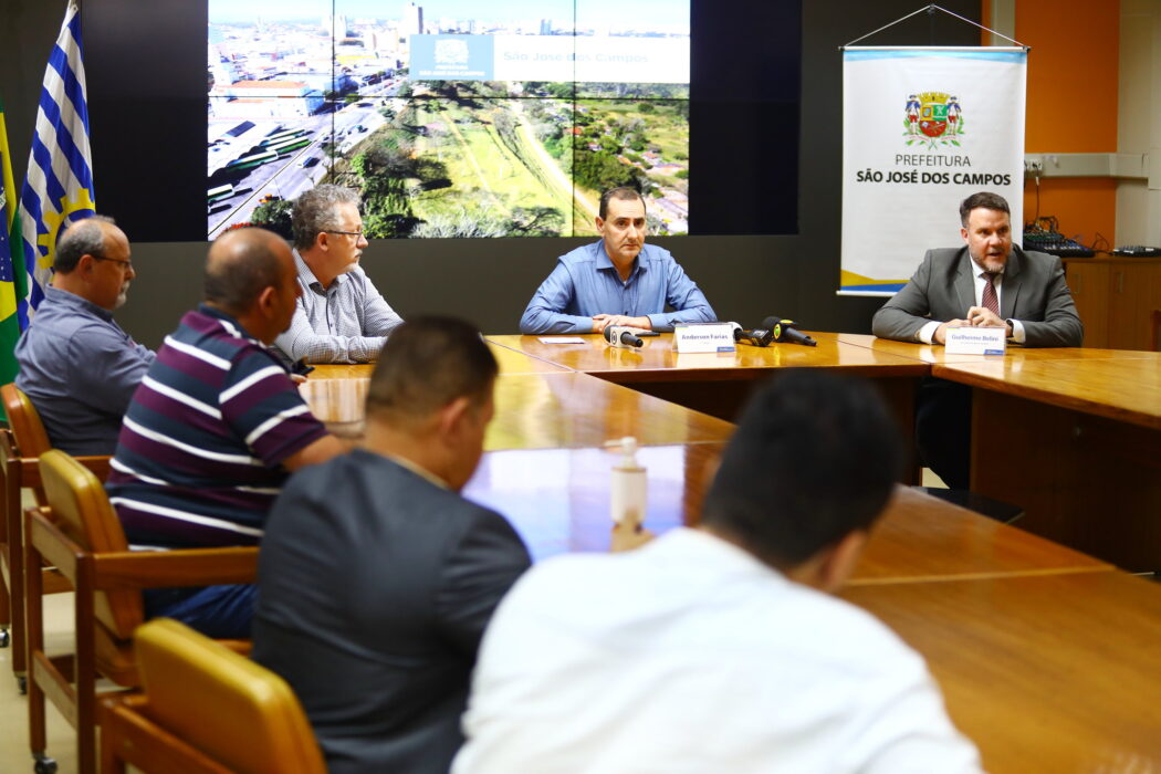 São José dos Campos: Justiça determina retirada das famílias do Parque Banhado