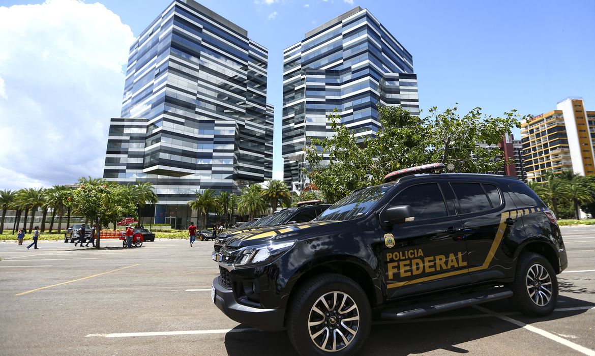 Polícia Federal: Agentes cumprem mais de 100 mandados em Operação contra atos antidemocráticos