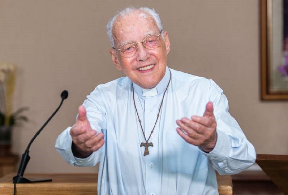 Monsenhor Jonas Abib.