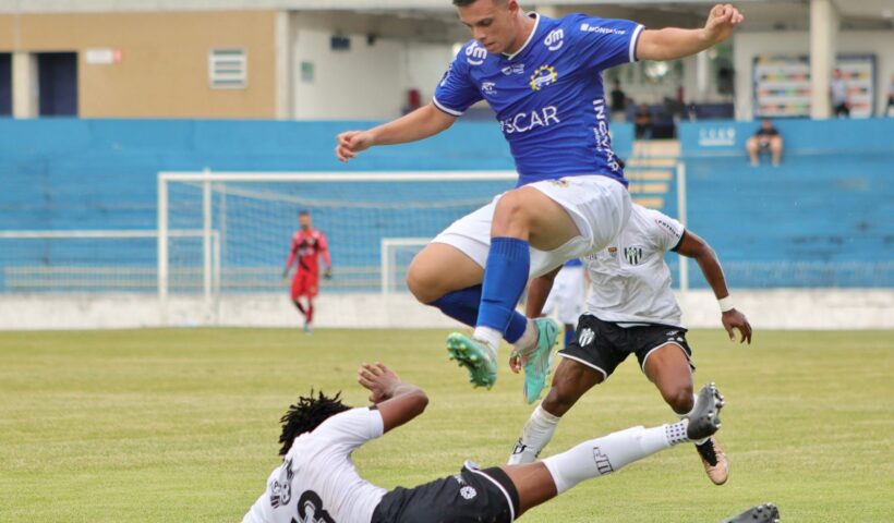 Jogo entre São José EC e EC São Bernardo pela terceira rodada da Série A-3 do Campeonato Paulista