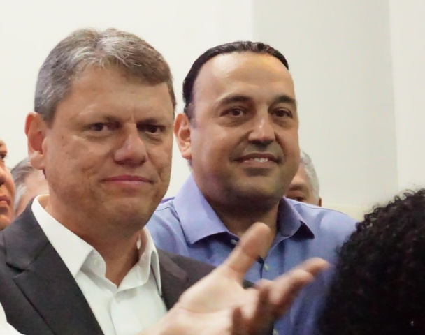 novo governador de sao paulo e vice, tarcísio de freitas e felício ramuth, são empossados