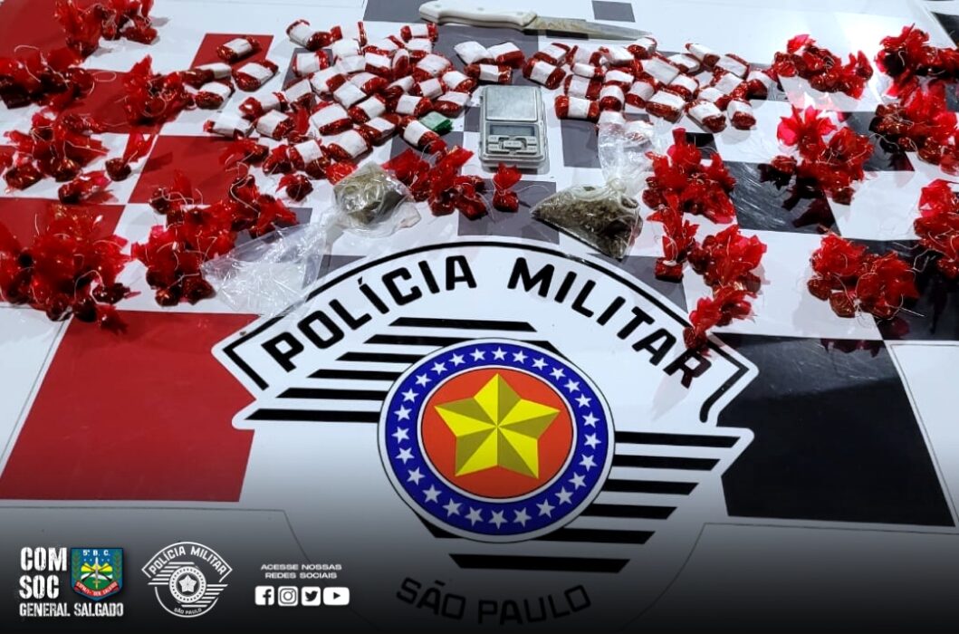 Polícia Militar apreende porções de maconha em Pindamonhangaba