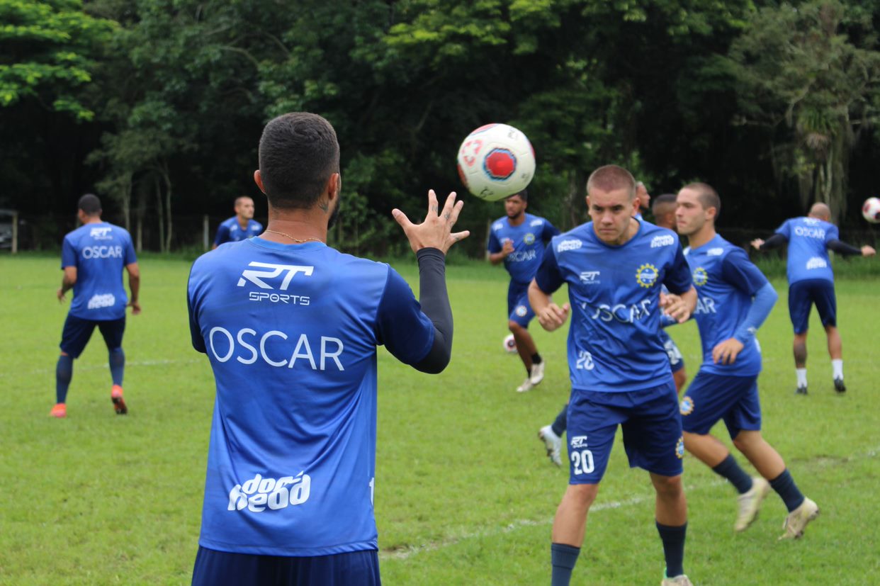 Elenco do São José EC se prepara para a estreia na Série A-3 do Campeonato Paulista