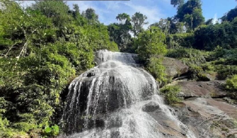 Pai e Filho se perdem em trilha no litoral norte em Ilhabela