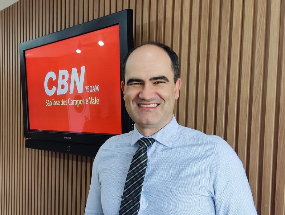 Dr. Leonardo Braga. médico urologista. Casos de pedras nos rins aumentam cerca de 30% no verão; Saiba como se prevenir