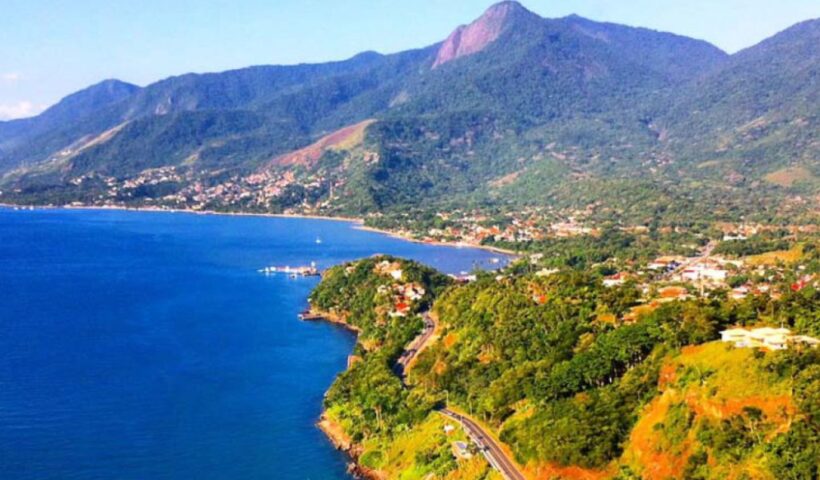 Imagem aérea de Ilhabela. Correios implantará CEP por logradouro em Ilhabela a partir de fevereiro