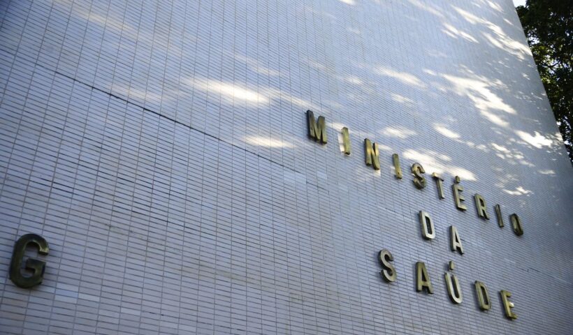 Governo quer adiantar recrutamento de médicos para distritos indígenas