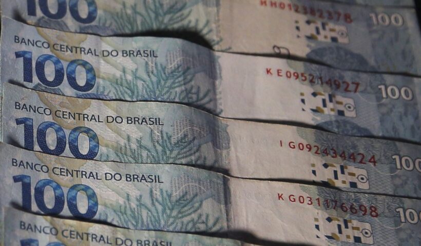 Salário mínimo no Brasil terá um valor de R$ 1.320, a partir de maio