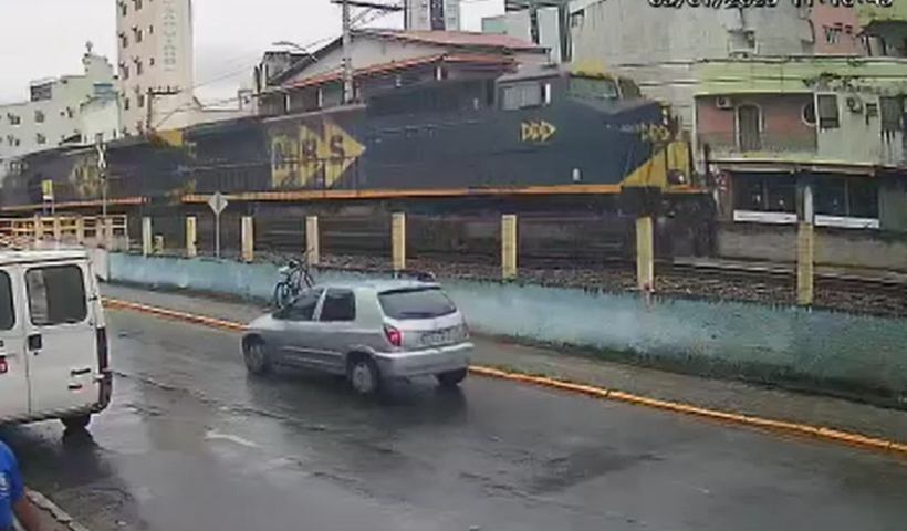 trem em aparecida sobre a rua aristides se aproxima da vitima