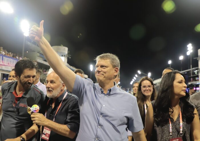 Governador Tarcísio de Freitas durante visita ao Carnaval de São Paulo
