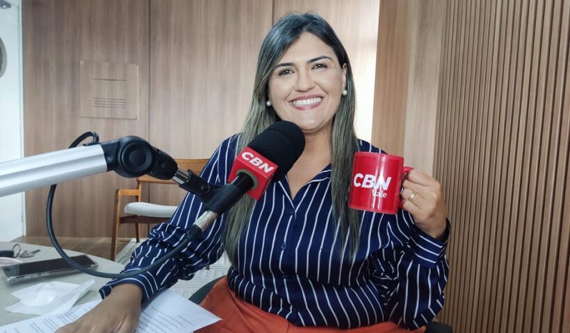 Karla Clarinda falando sobre resiliência na CBN Vale