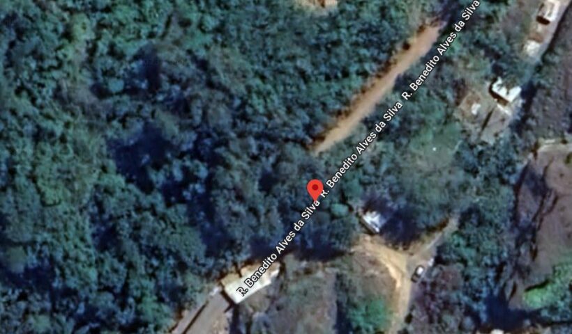 Local da casa em Ubatuba que foi atingida por pedra