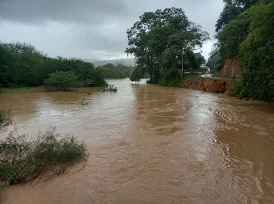 Rio Paraitinga: Empresa de energia reforça cuidados com a rede elétrica em áreas alagadas de São Luiz do Paraitinga