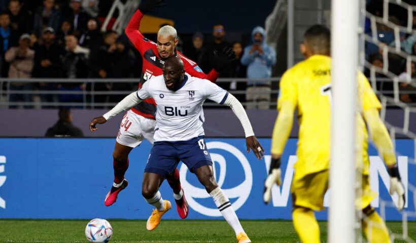 Flamengo foi surpreendido pelo Al Hilal no Stade Ibn-Batouta